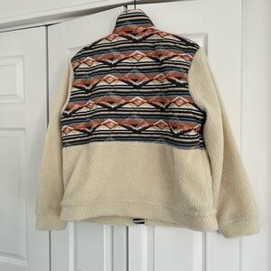 Billabong women’s adventure division Sherpa jacket